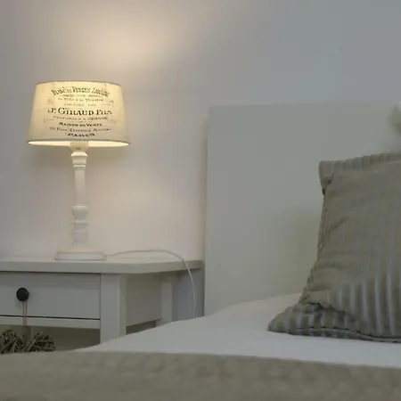 Cosy Bois Malette Apartment *